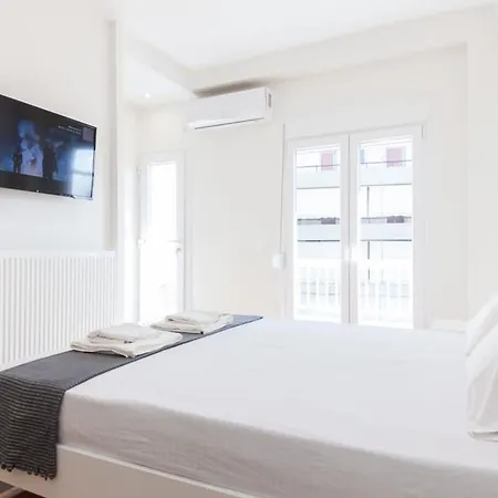 Stylish New Paradise Apt For 2 In Marousi 雅典 Exterior photo