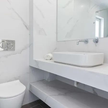 Stylish New Paradise Apt For 2 In Marousi 雅典 Exterior photo